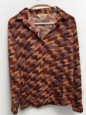 True Vintage 1970s Sears Blouse Groovy Chevron Interlocking Pattern Retro Top